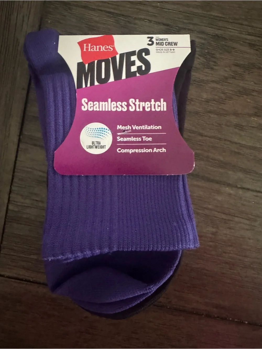 Hanes Moves Seamless Stretch women’s Mid Crew Socks - Purple